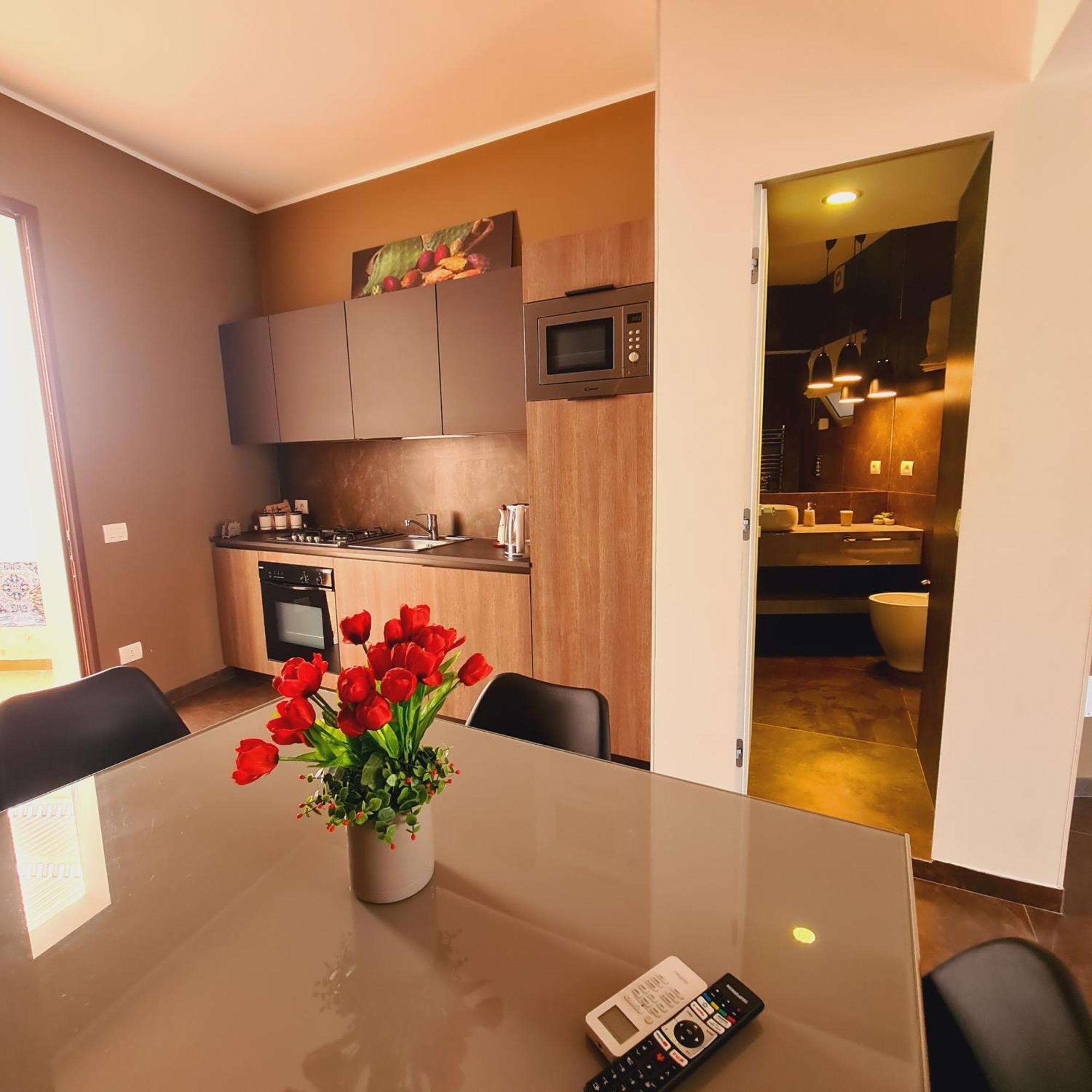 Le Suite Del Centro Marsala Exteriör bild